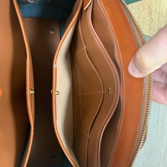 Vintage Dooney and Bourke Vintage Satchel Handbag - Picture 15 of 16